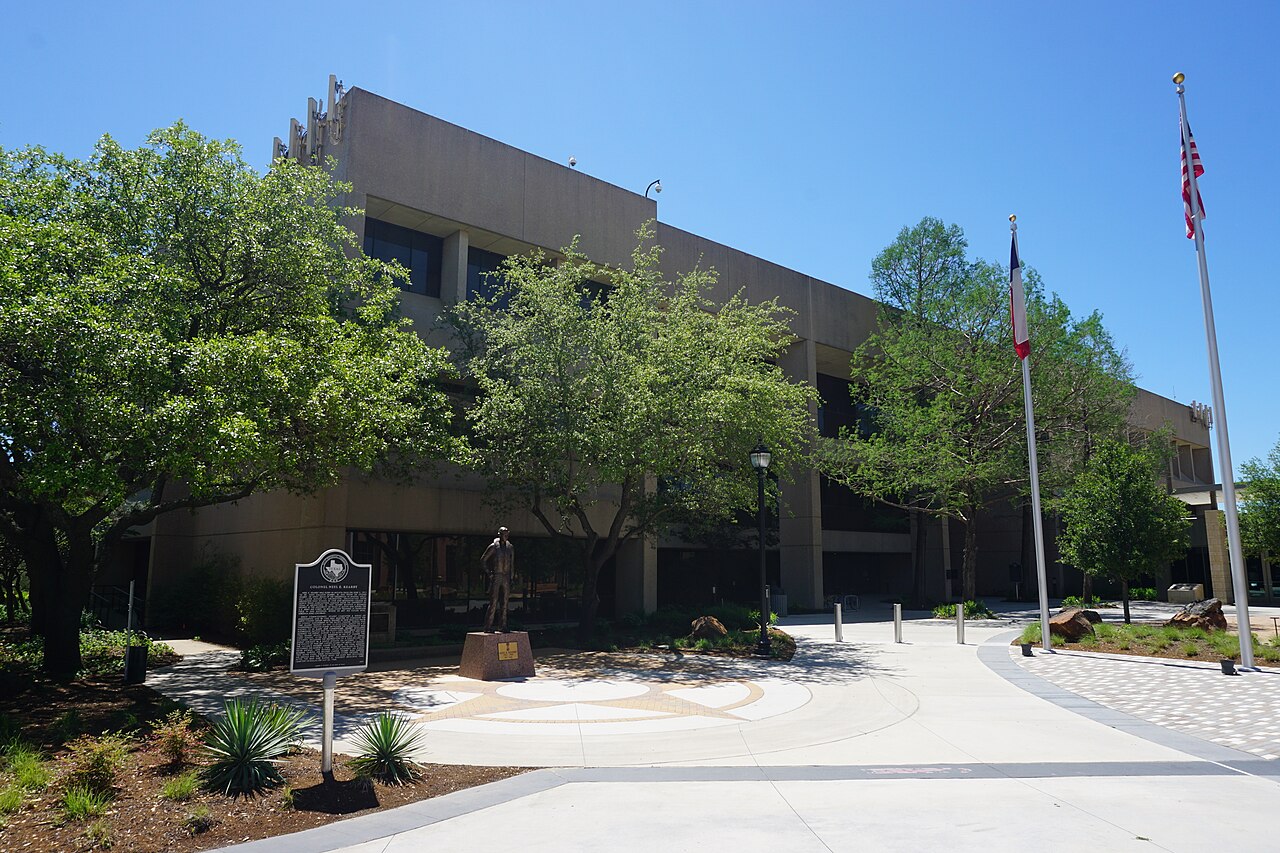 Arlington City Hall in Arlington, Texas - CoilLaw represents Arlington families in divorce and family law matters